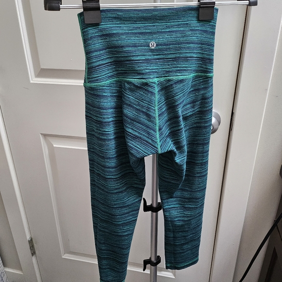 Lululemon leggings - Picture 2 of 6